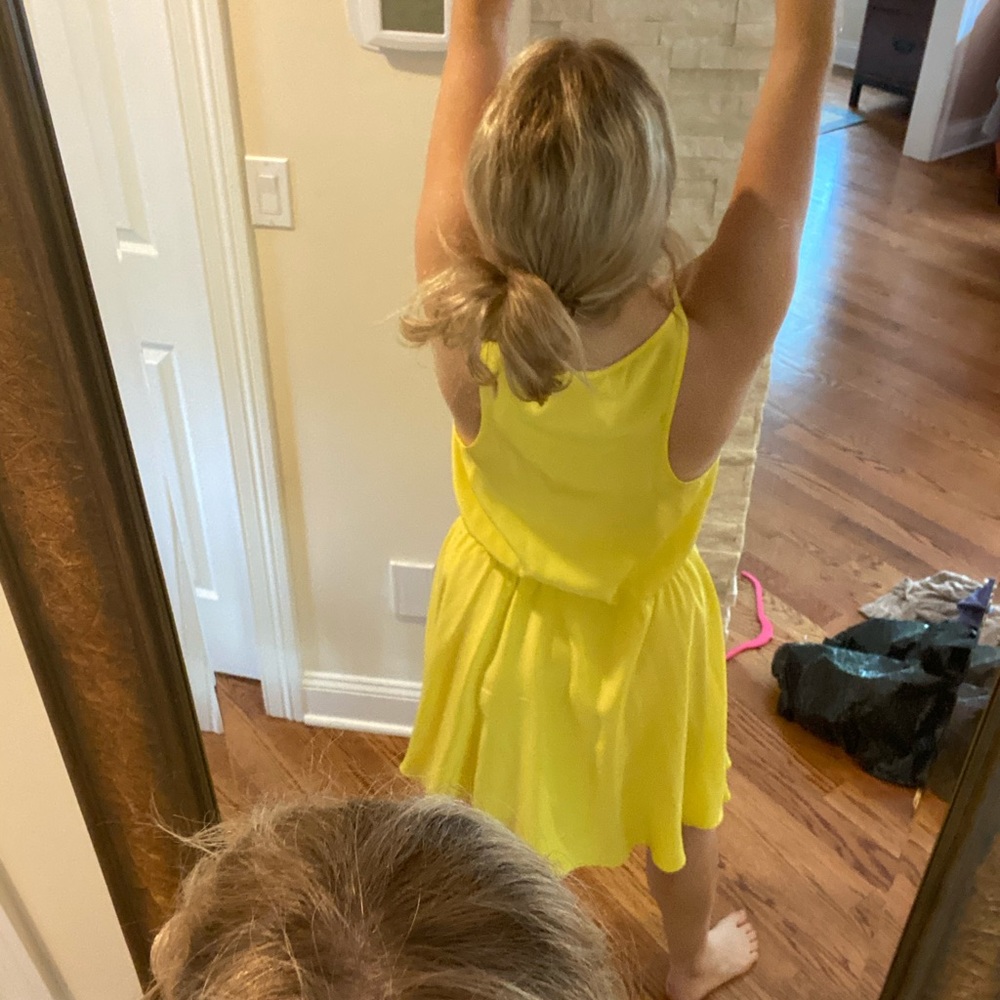 Dress - Picture 3 of 4